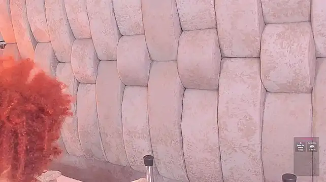Chat XXX en directo de _CurlyGirl_