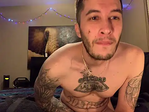 BWCJUICYJOSH's Live XXX Chat