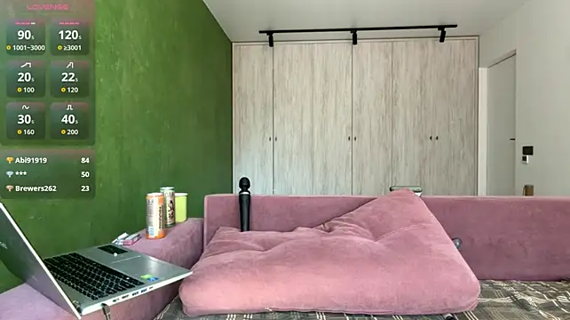 XXX chat uživo modela Velvet_Evelyn