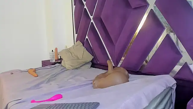 Chat XXX en directo de kiaraht