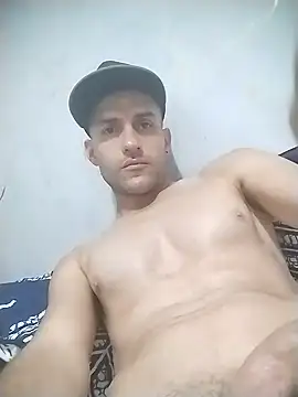 ghodie_supreme: διαδικτυακό σόου στην κάμερα