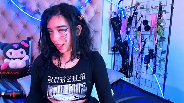 צ'אט XXX בשידור חי של kira_Berry_