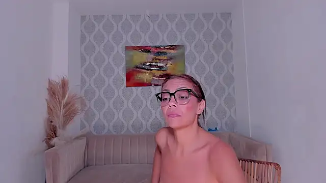 miapins' Live XXX Chat