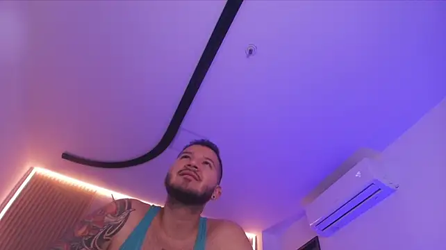 mister_miike live XXX chat