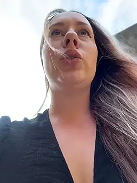 Mona_Plus Live XXX Chat