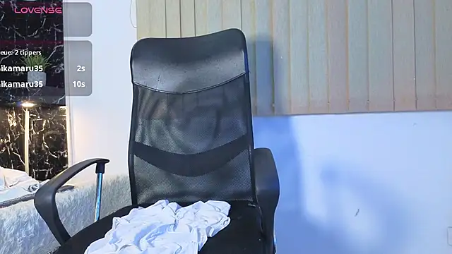 Chat XXX en directo de MR_EITHAN