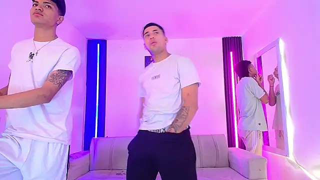 Онлайн чат XXX GoldenDuoheat
