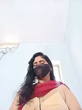 Czat XXX na żywo – Lucky-Deepthi