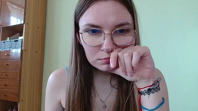 XXX chat uživo modela LooveELLYx