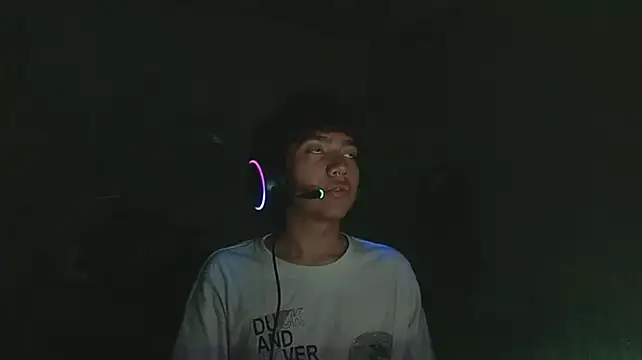 Emv2 现场XXX聊天