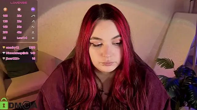 Mia_R0ss élő XXX-chatje