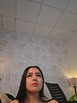 Emilygh1_ 라이브 XXX 채팅