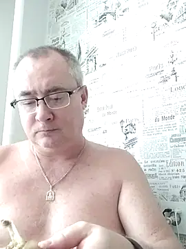 XXX chat uživo modela Nika_Malay