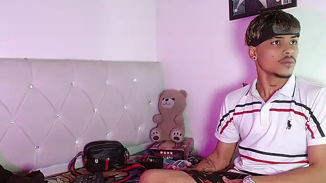 Angel_foxc13 现场XXX聊天