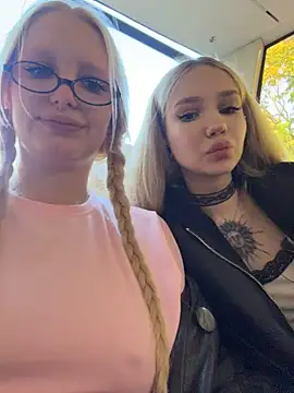 Chat XXX en directo de Elfi_InPublic