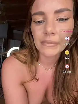 Živý XXX chat SophieeCharm