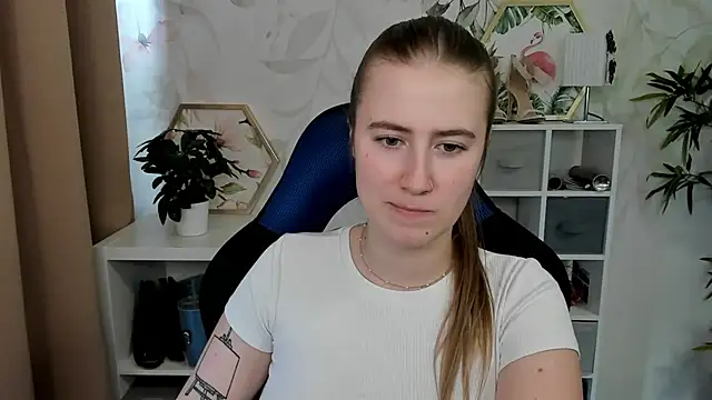 Chat XXX ao vivo de candy_Megan