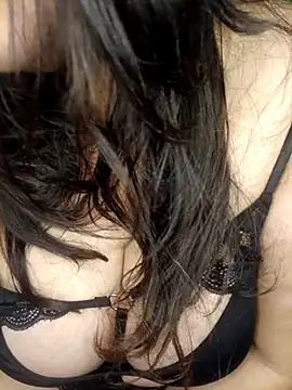 Chat +18 de kitty_2000 ao vivo