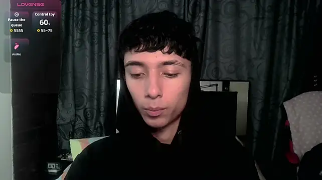 Mr__Aaronn live XXX chat