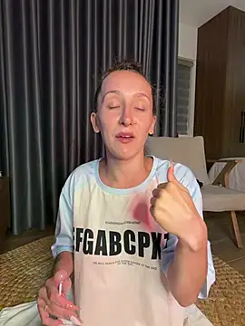 FlexibleDoll_'s Live XXX Chat
