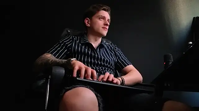 Chat XXX Live FelixStarkk