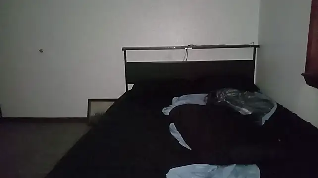 Opondestre00420's Live XXX Chat