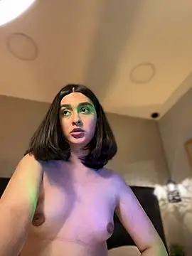 MiahWindsorのライブXXXチャット