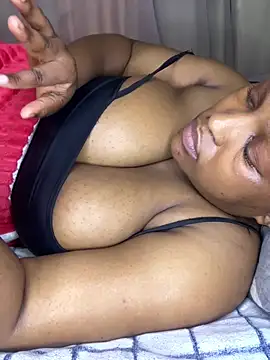 Bellabootie XXX чат на живо