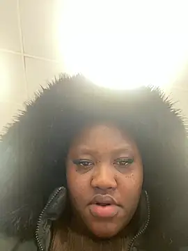 nanababe1 Adlı Modelin Canlı XXX Sohbeti
