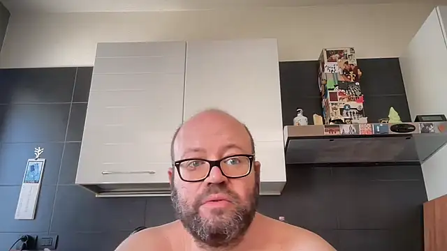 theitalianbear: απευθείας συνομιλία ΧΧΧ