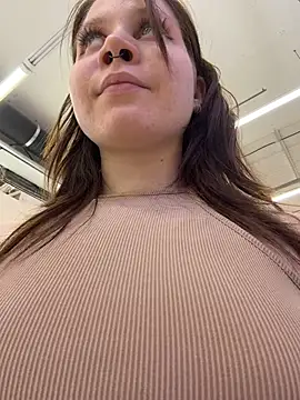 XXX chat uživo modela SlavicCandy