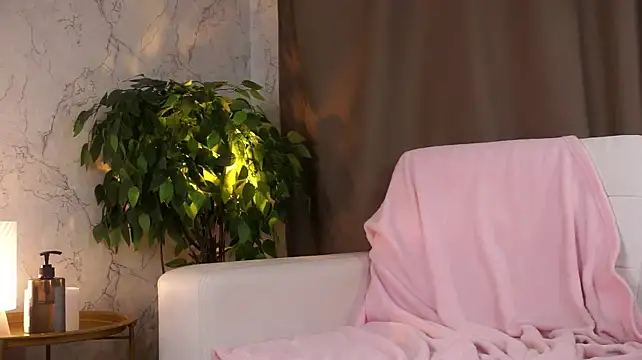 Онлайн чат XXX JaclynAronow