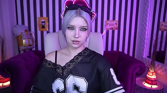 SelenaIrisのライブXXXチャット