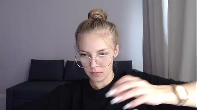 HitGyrl's Live XXX Chat