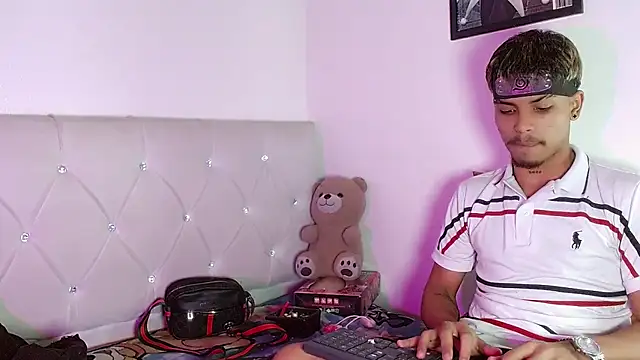 Czat XXX na żywo – Angel_foxc13
