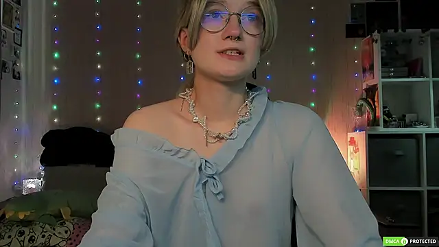 JulietFowler Adlı Modelin Canlı XXX Sohbeti