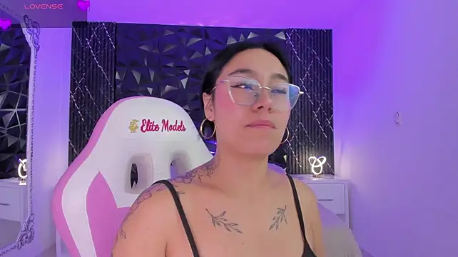 XXX chat uživo modela AnaiaClarck