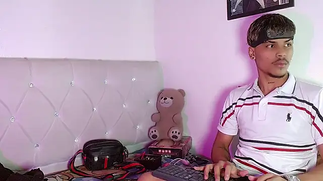 دردشة Angel_foxc13 الجنسية المباشرة