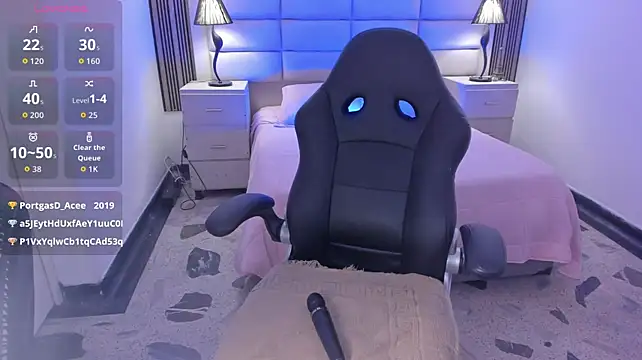 LunaBaker-1's Live XXX Chat