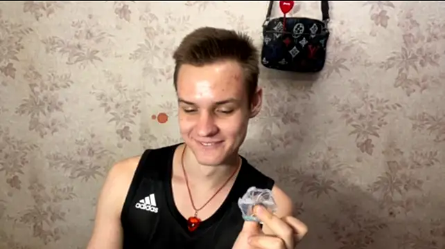 BigBabyMax Chat XXX live
