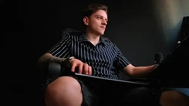 FelixStarkk Chat XXX live