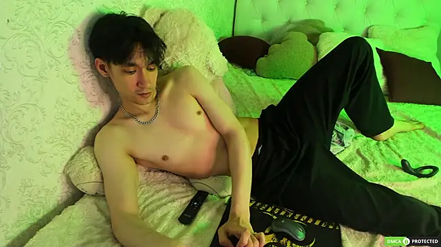 Онлайн чат XXX CalvinChapman