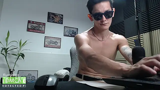 Chat XXX ao vivo de Rustynf1tz_