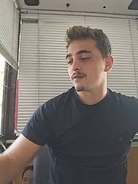 papisabroson's Live XXX Chat