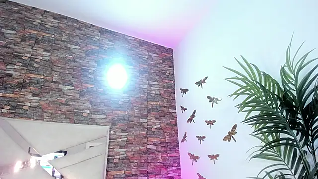evelyn__rose1 Adlı Modelin Canlı XXX Sohbeti