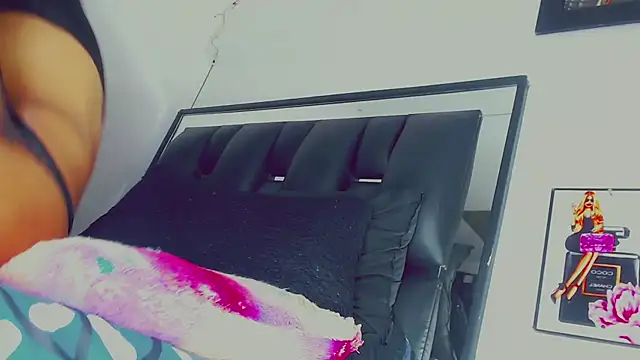 Mistres_Big_Cock Adlı Modelin Canlı XXX Sohbeti