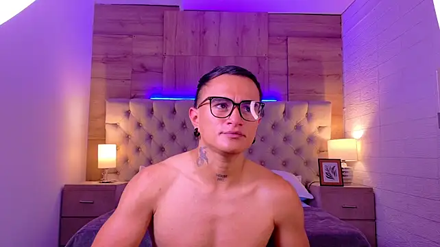 LiamDeepsn Live XXX chat