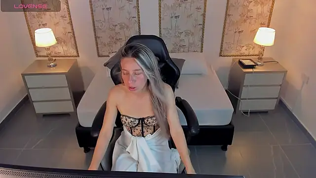 ania_rummage Chat XXX live