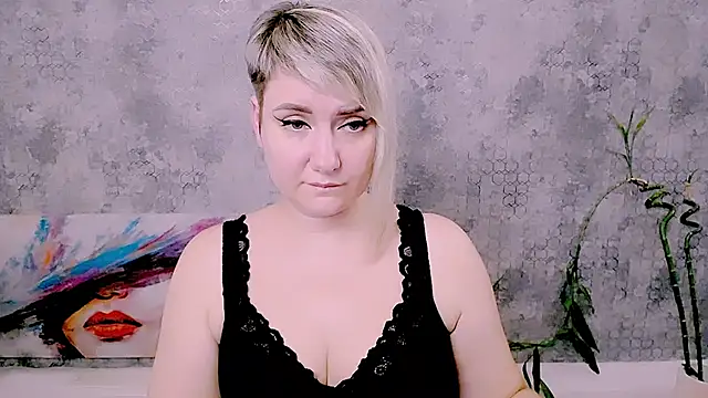 Djullian Live XXX chat