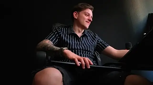 FelixStarkk 现场XXX聊天